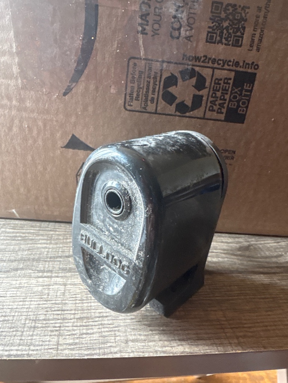 Vtg Bulldog pencil sharpener